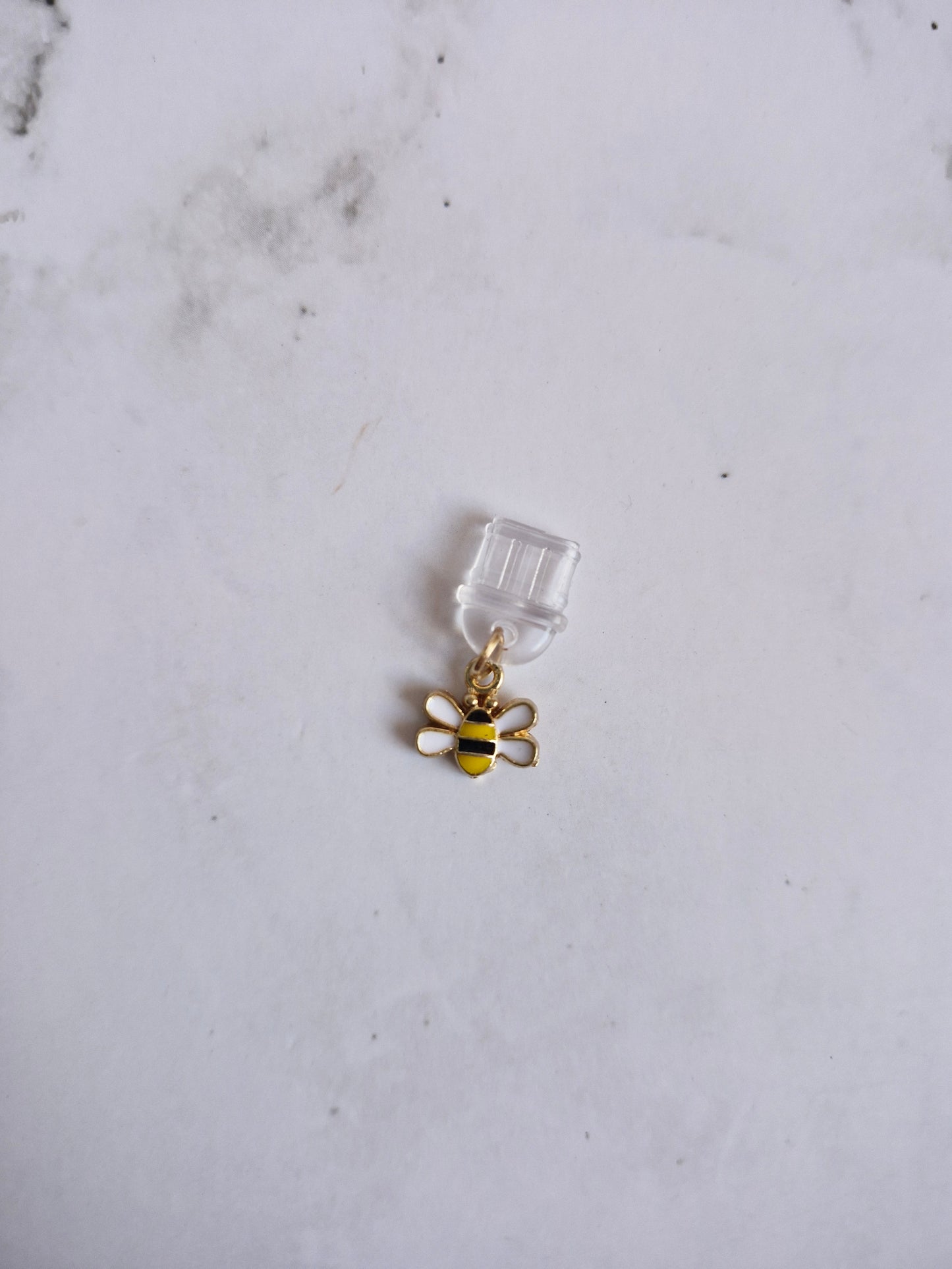 Bee Kindle Charm
