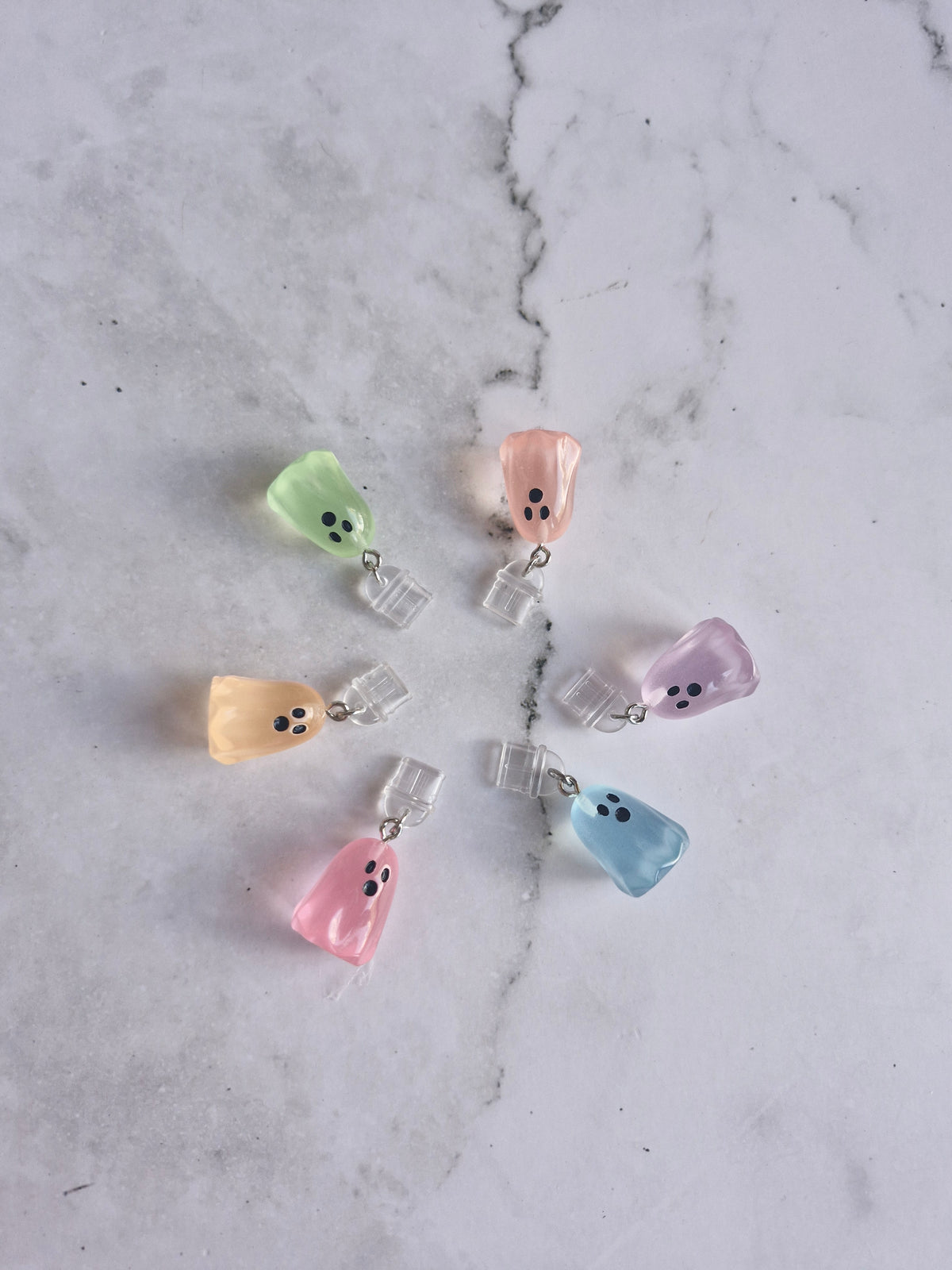Jelly Ghosts E-Reader Charm