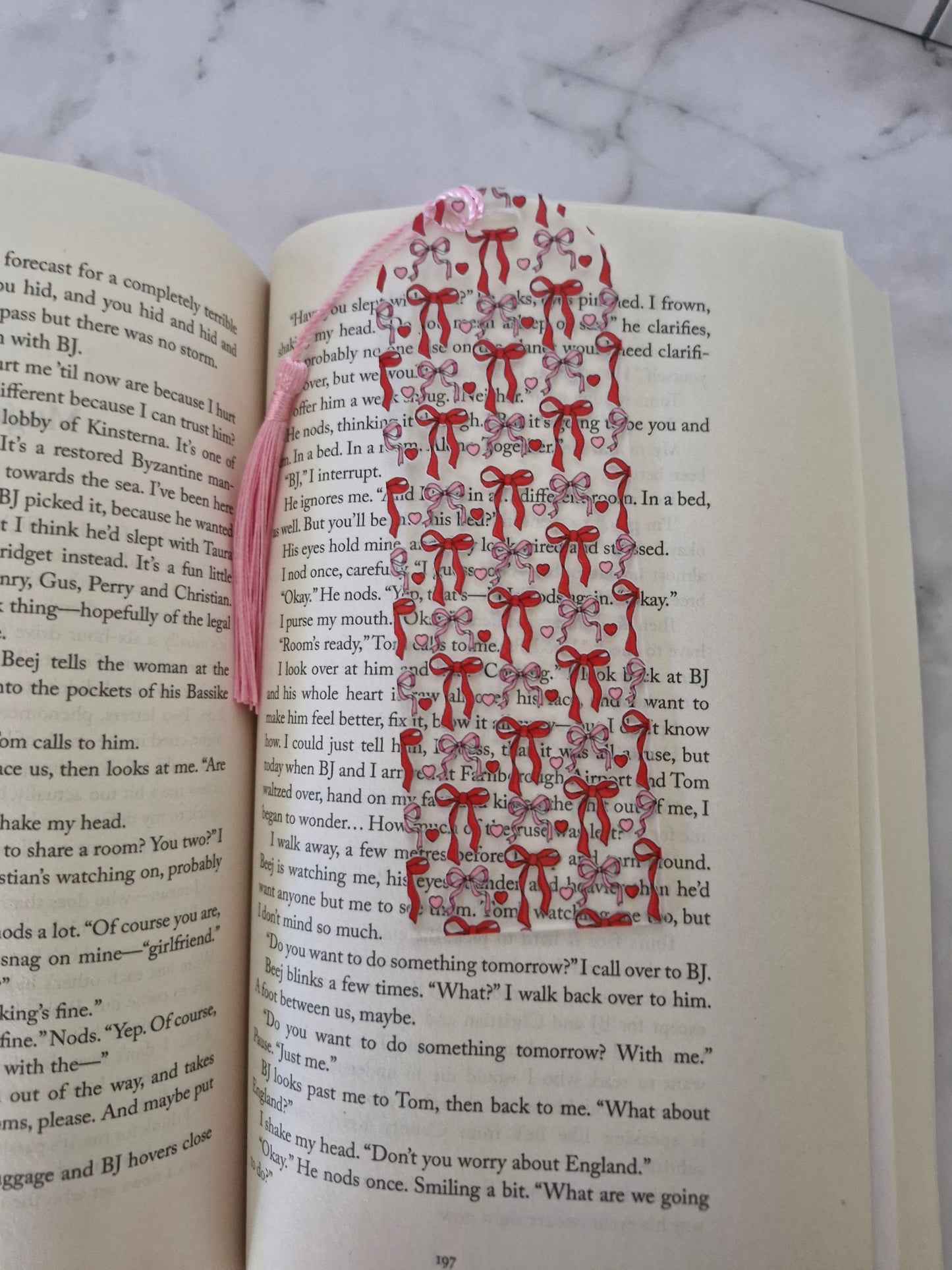 Red & Pink Bows Bookmark